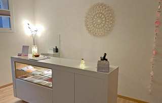 Soins, massages thrapeutiques et nergtiques, sonothrapie, mditation, voyage sonore, gurison, voyage au cur de soi, atelier intuition, stage, mediumnit