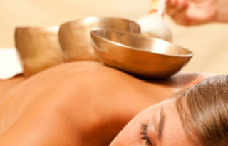 Soins, massages thrapeutiques et nergtiques, sonothrapie, mditation, voyage sonore, gurison, voyage au cur de soi, atelier intuition, stage, mediumnit